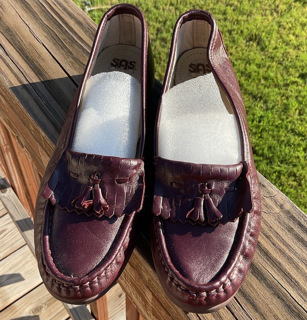 SAS Softie Tripad Women's Size 7.5‎ M Tassel Slip-On Loafer Wine Comfort USA